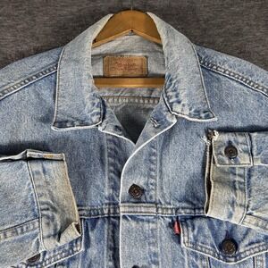 VINTAGE Levis 80s Trucker Denim Jacket Coat MADE IN USA Size XL Red Bat Wing